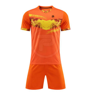 Uniformes de Fútbol Personalizados de Primera Calidad, 100% Poliéster, Impresión de Logotipo Personalizado, Ropa Deportiva de Venta Caliente - Product Image 1