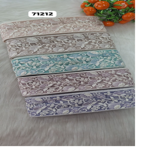 Bordado floral hecho a medida en muchas formas de color en diseños étnicos para diversos fines en Gran ancho para fines de reventa - Product Image 6