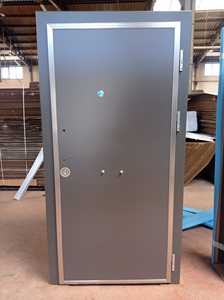 ABSDOOR ZARIFA Design moderne en acier inoxydable Porte d'entrée Isolation thermique Garantie de 2 ans Haute qualité Durable Élégant Meilleur - Product Image 5