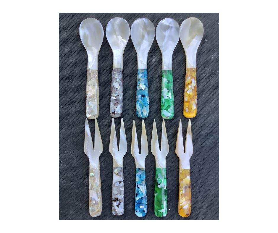 สีเขียว