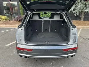 2022 Audi Q5 45 S line Premium PLUS - Product Image 2