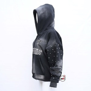Sweat à capuche zippé personnalisé en coton 100% avec strass et logo brodé, 450 GSM, épais et lourd, style streetwear pour hommes - Product Image 3