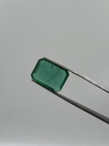 8.25กะรัตมรกตธรรมชาติเกรดพรีเมี่ยมดีมากสำหรับทำเครื่องประดับชิ้นที่ดีที่สุด - Product Image 2