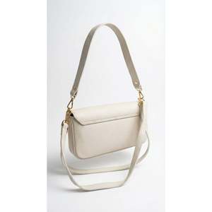 Autentica Borsa a Tracolla Strutturata in Pelle Dollaro per Donne, Made in Italy - Art. Borsa a Tracolla 26040 - Product Image 3