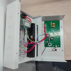<span class=keywords><strong>Panel</strong></span> de <span class=keywords><strong>control</strong></span> de alarma de incendio convencional de 8 zonas y <span class=keywords><strong>16</strong></span> zonas