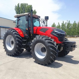 Tractor Agrícola de 70 CV con Tracción en las 4 Ruedas, Cabina Cerrada, Aire Acondicionado, Motor, Caja de Cambios, Bomba y Transmisión de Engranajes para Trabajos en Campos Grandes - Product Image 3