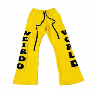 Pantalons de survêtement évasés en molleton pour hommes, vente en gros de pantalons de survêtement évasés décontractés avec logo personnalisé et broderie avec appliques avec cordon de serrage - Product Image 3