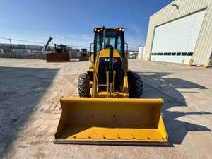 รถตักล้อยาง CAT 415 มือสองราคาถูกพร้อมขาย  ชั่วโมงการทำงานต่ำ สภาพดี รถตักล้อยาง CAT 415 มือสองพร้อมส่ง - Product Image 3