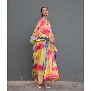 Caftán Multicolor Tie Dye para Mujer, Largo hasta el Suelo, Corte Holgado, Cuello en V, Manga con Vuelo, Ropa de Playa, Verano, Estilo Bohemio, para Vacaciones - Product Image 2