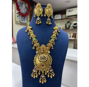 Elegante Juego de Collar y Aretes con Piedras Chapadas en Oro de Alta Calidad, Estilo Tradicional, para Bodas, Colección para Mujer - Product Image 1