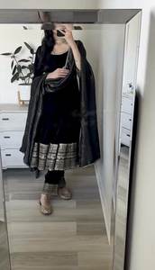 Broderie avant et arrière des deux côtés Trendy Black Color Custom Satisfaction Designer Kurti & Bottom With Dupatta Set - Product Image 2