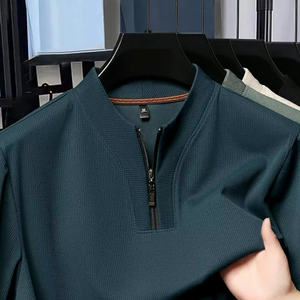 T-shirt à manches courtes demi-zip pour hommes Élégant et décontracté pour les papas d'âge moyen T-shirt en soie glacée pour hommes Chemise à manches courtes - Product Image 3
