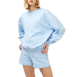 Conjunto Casual de Dos Piezas para Mujer, Sudadera de Felpa Lisa con Pantalones Cortos por Encima de la Rodilla, Ajuste Regular, Suave, de Spandex/Poliéster, Atuendo Cómodo - Product Image 4