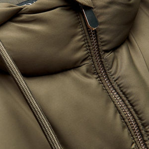 Gilet matelassé à capuche personnalisé et tendance pour temps froid, gilet matelassé de haute qualité respirant et de qualité supérieure pour hommes - Product Image 3