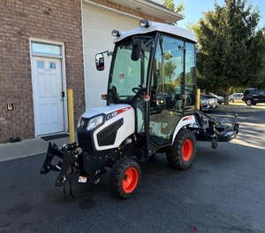 Tractor de Ruedas Bobcat CT1021 2024 con Cabina Climatizada, Paquete para Carretera, Nuevo, Motor Trasero, Engranaje, Rodamiento, Bomba - Product Image 2