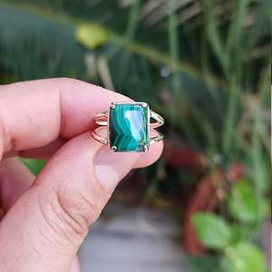 Anillo de Plata de Ley 925 Hecho a Mano para Mujer, con Gema de Malaquita en Forma de Cojín, Regalo Único para Ella, Joyería de Plata para Mujer - Product Image 1