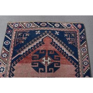 Alfombra Pequeña Vintage de 2.2x4.4 pies, Alfombra Persa Azul Turca - Product Image 4