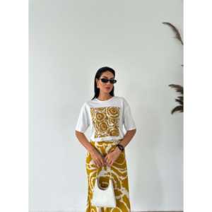 Jupe confortable à motifs ethniques avec taille élastique et décorations imprimées - Product Image 1