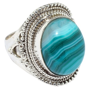 Anillos de plata de ley 925 con forma ovalada, joyería hecha a mano en línea - Product Image 1