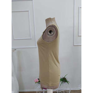 Blusa de viscosa con tirantes y cuello en V para mujer, con detalle de ojales, 36267 - Beige - Product Image 6