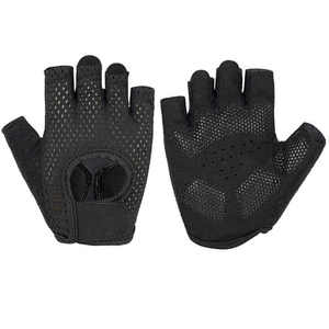 Venta al por mayor de guantes de entrenamiento antideslizantes para el gimnasio levantamiento de pesas y ciclismo muñequera - Product Image 1
