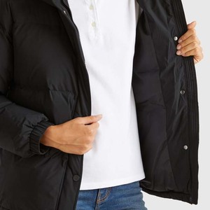 เสื้อแจ็คเก็ตพัฟเฟอร์ถักนิตติ้งสีตามสั่งสำหรับผู้หญิง บริการ OEM ODM ผลิตตามแบบ คุณภาพสูง เสื้อผ้าลำลองฤดูหนาว กันน้ำ - Product Image 4