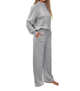 Ensemble de survêtement pour femme élégant à deux tons, respirant, léger, en polyester/coton, avec capuche, pour l'hiver, dernier design par Viral - Product Image 2