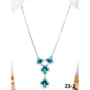 Collier Papillon Fait Main du Sud-Ouest, Émeraude de la Vallée avec Turquoise Eau Blanche et Argent Sterling, Forme Diamant Taillé Émeraude - Product Image 1