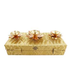 Lámpara de Aceite Tradicional Diya de Cobre y Latón Puro, Estilo Villa de Arte Indio - Product Image 6