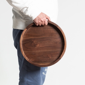Juego de bandejas de madera hechas a mano en caoba profunda con forma redonda única y nuevo aspecto de diseño elegante para uso doméstico y en la cocina - Product Image 4