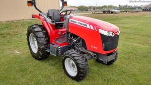 Tractor de ruedas Massey Ferguson 1742 usado - Product Image 4