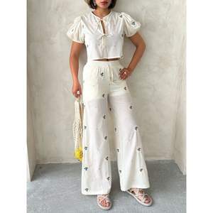 กางเกงปักลายผู้หญิงขายส่ง กางเกงสวยหรูสำหรับผู้หญิง - Product Image 4