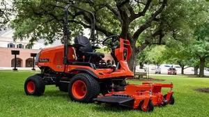 Cortadora de Césped Kubota GR2120 con Motor Diésel de Alto Rendimiento y Recolector de Césped - Product Image 4