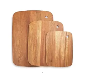 手工木制传统，带我们的木制砧板，带核桃饰面，一套3块砧板