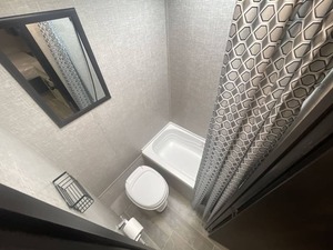 Used 2024 K-e-y-s-t-o-ne Hideout Sport 240BH Ready for Sale - Product Image 2