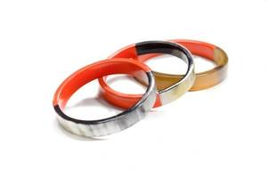 Bracelets élégants faits à la main en corne pour un usage traditionnel et décontracté au meilleur prix – Bracelet élégant en corne naturelle - Product Image 3