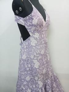 Vestido largo de verano sin mangas con cuello en V floral de algodón para mujer con dobladillo con volantes para playa o ropa informal - Product Image 5