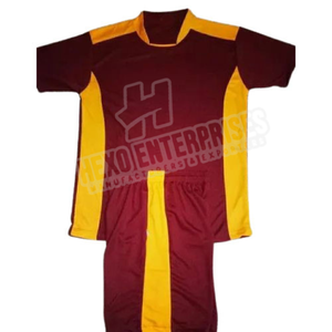 Vêtements de football pour hommes avec logo personnalisé de la meilleure qualité ODM OEM Services disponibles Uniforme de basket-ball fabriqué au Pakistan - Product Image 2