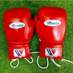 ถุงมือ MMA 2025 12oz หนัง PU กันน้ำปรับได้สำหรับสายรัดถุงมือฝึกชกมวยมืออาชีพ - Product Image 1