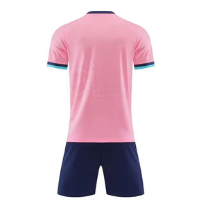Tenue de football personnalisable de haute qualité avec un matériau durable 100% polyester, respirant, séchage rapide, design léger - Product Image 2