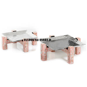 Bandeja Rectangular de Metal para Chocolates con Soporte de Madera, Diseño de Nácar, Elegante Tazón de Metal para Chocolates - Product Image 4