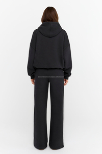 Chándal de gran tamaño de algodón 100% de calidad superior para mujer, chándal holgado bordado, traje de invierno con logotipo frontal, longitud corta, dulce - Product Image 2
