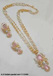 CONJUNTO DE COLGANTE DE DIAMANTE americano COLGANTE AMERICANO TRADICIONAL Y CONJUNTO DE COLGANTE CLÁSICO CHAPADO EN ORO PARA MUJER Y NIÑA Y CONJUNTO DE JOYERÍA - Product Image 2