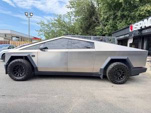 Tesla Cybertruck d'occasion 2024 à prix réduit à vendre - Product Image 4