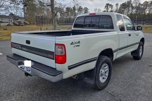 Toyota T100 Xtracab SR5 4x4 de 1997 en buen estado - Product Image 5