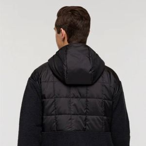 Men's Hybrid Jacket Lightweight And Durable Perfect For All Day Comfort And Athletic Activities - Product Image 5