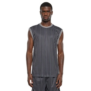 เสื้อกล้ามแฟชั่นผู้ชาย คอและแขนเสื้อแบบริบ  รับสกรีนโลโก้ตามสั่ง เสื้อผ้าฤดูร้อน ผู้ผลิตเสื้อกีฬา - Product Image 1