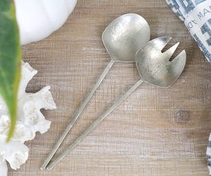 Ensemble de service à salade en métal avec poignée en rotin, ustensiles de cuisine modernes, ustensiles de cuisine design, ensemble élégant - Product Image 5