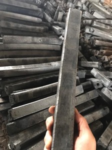 ถ่านกัมมันต์ทรงสี่เหลี่ยมสำหรับย่างบาร์บีคิวทรงหกเหลี่ยมเผายาวจากเวียดนาม - Product Image 2