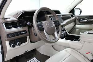 G-M-C Yu-kon XL 4WD 2024 Usada de Élite - Product Image 5